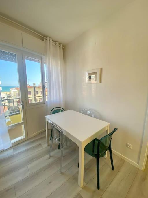 Appartamento Vista Mare Pioppi Lido di Jesolo Exterior foto